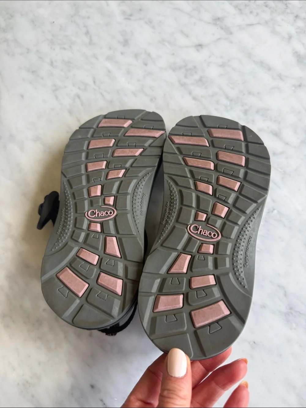 Chaco color hugs